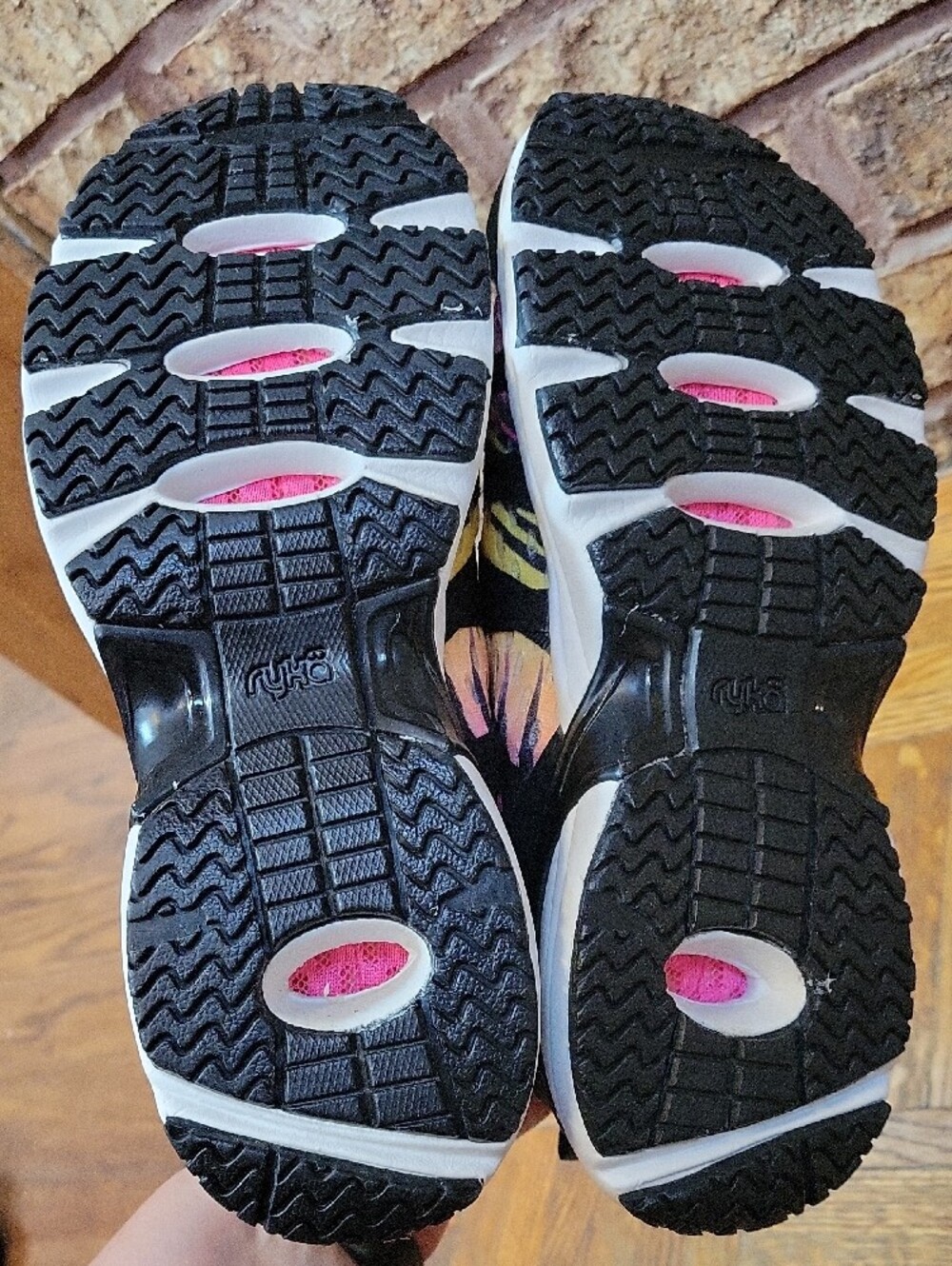 Ryka Hydro Sport Women’s Purple Pink Yellow Multicolor Athletic Shoes Size 7 - Picture 7 of 8